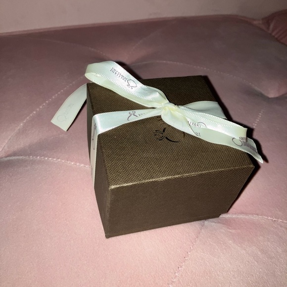 Valliani Jewelers Emerald Pendant - Picture 8 of 8